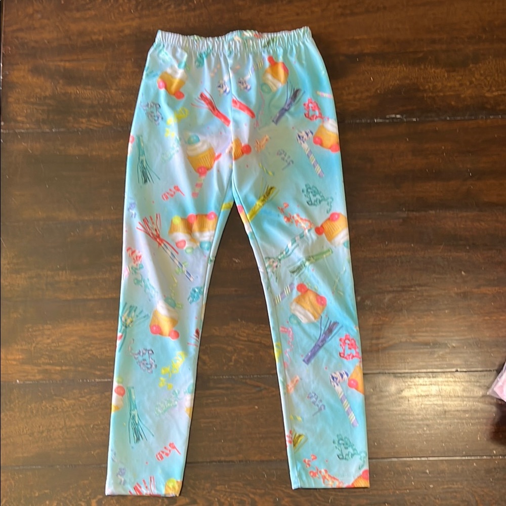 1989 Place 🎉 Party Leggings